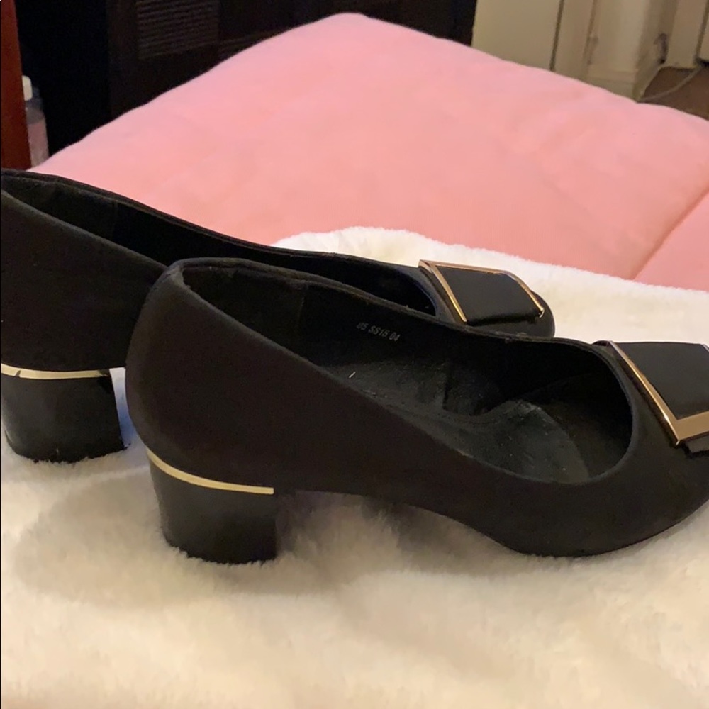 Heels - Picture 2 of 7